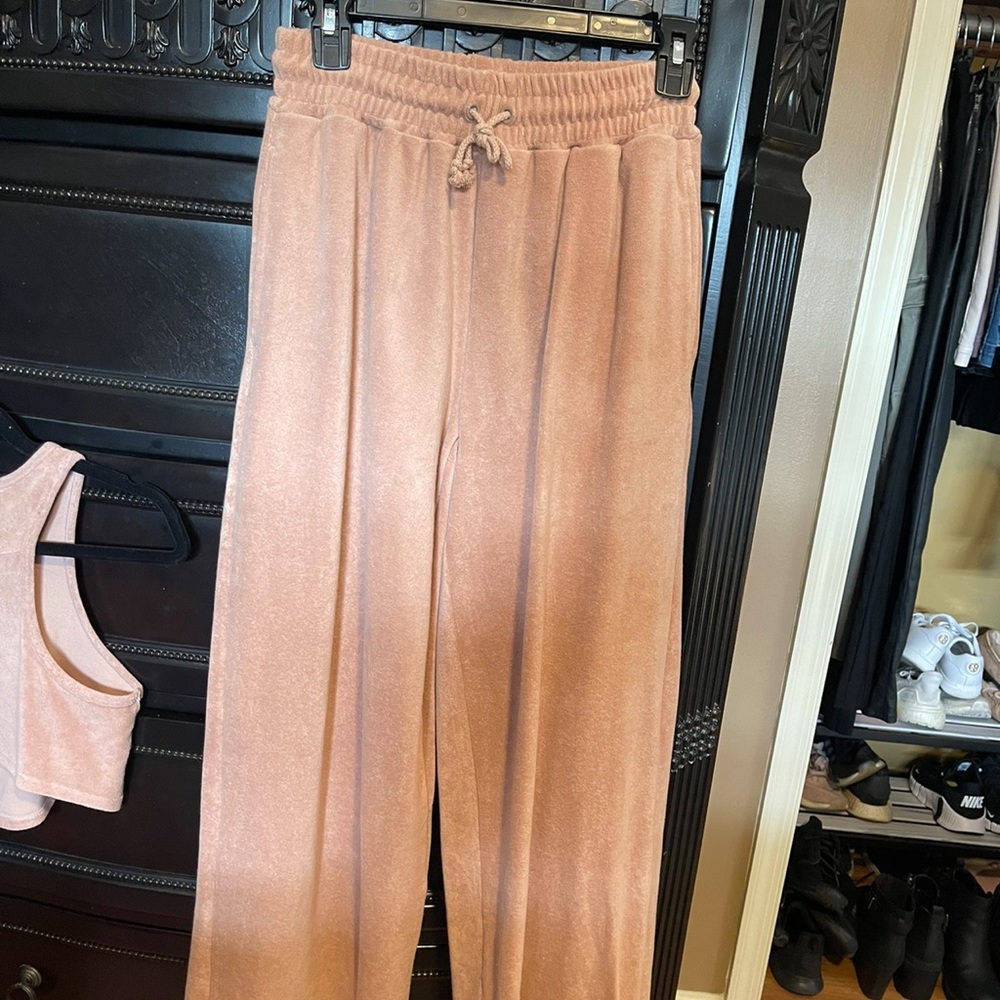 NWT SASKI Towel material collection track pant in color Biscuit